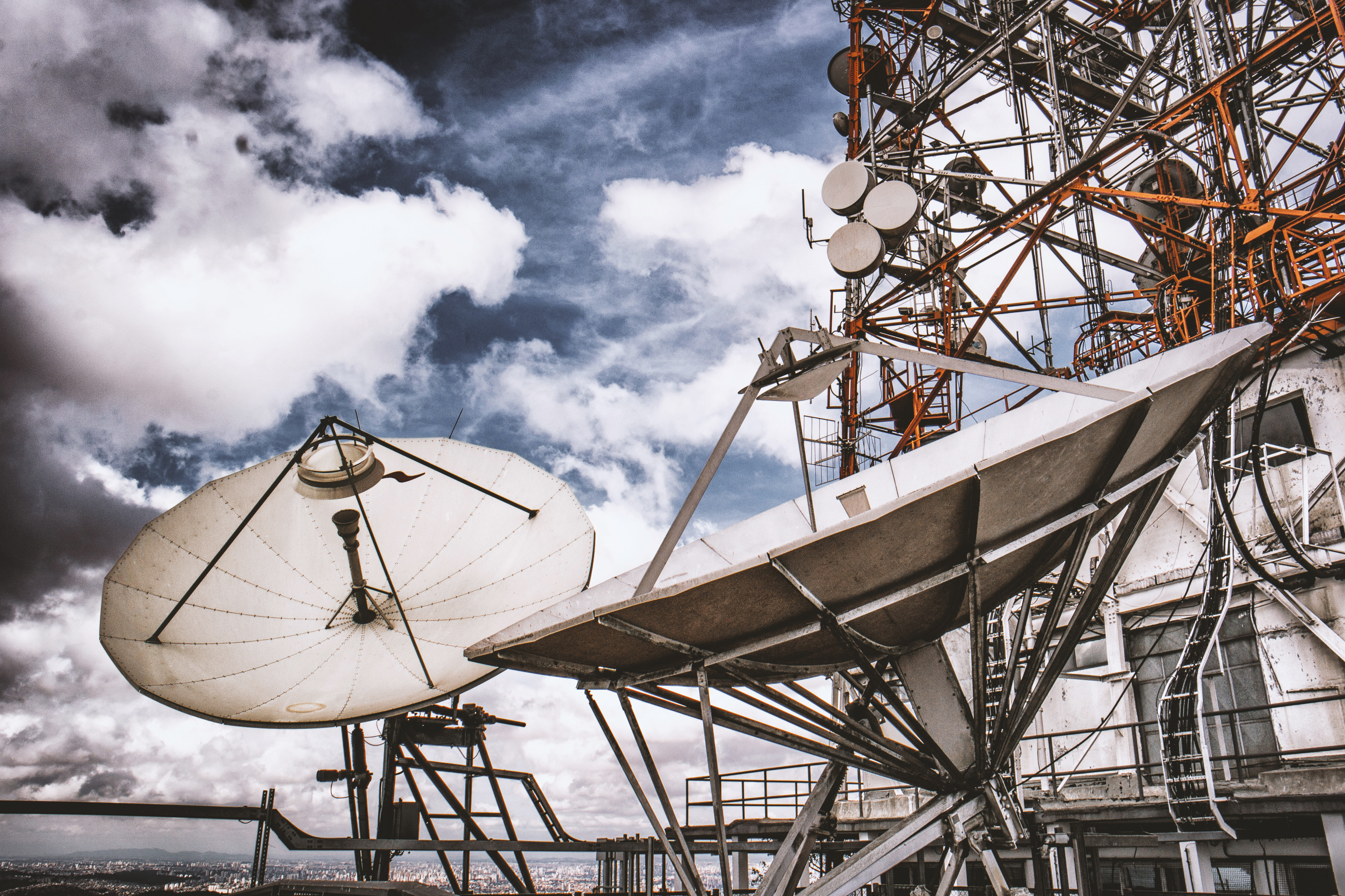 Infraestrutura de telecomunicações